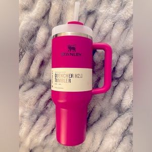 Stanley Quencher H2.0 Flowstate Tumbler (40oz, Fuchsia)